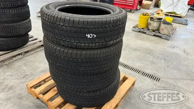 (4) Goodyear Wrangler SR-A LT265/60R20 tires