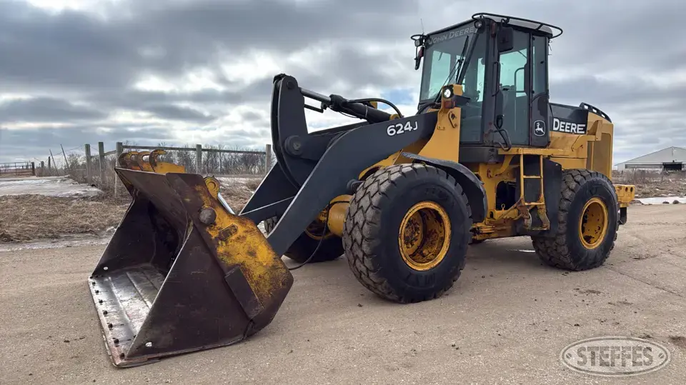 2004 Deere 624J Wheel Loader