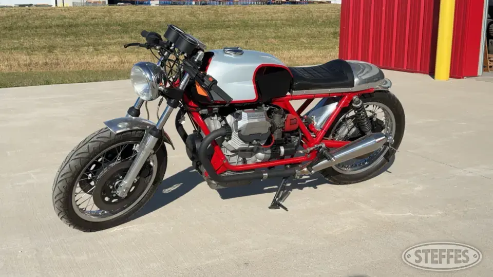 1990 Moto Guzzi 1000 SPII Mille GT Motorcycles and Scooter