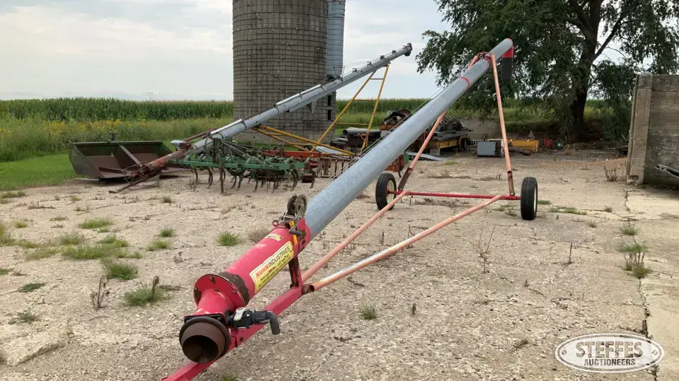 Nuhn load stand Manure Pumping Equipment