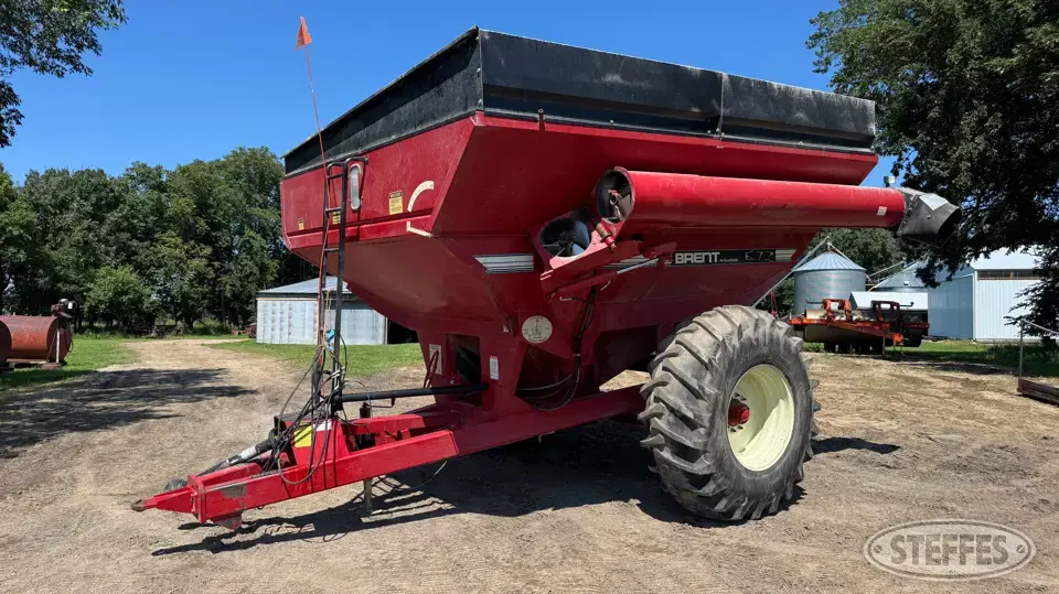 Brent 672 Grain Cart