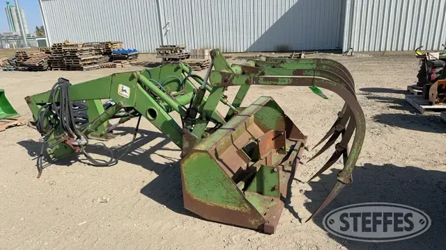 John Deere 148