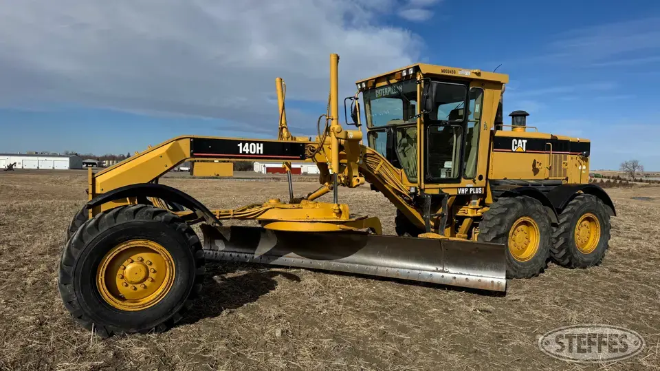 2005 CAT 140H Motor Grader