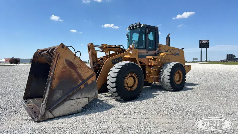 1995 Case 921B Wheel Loader