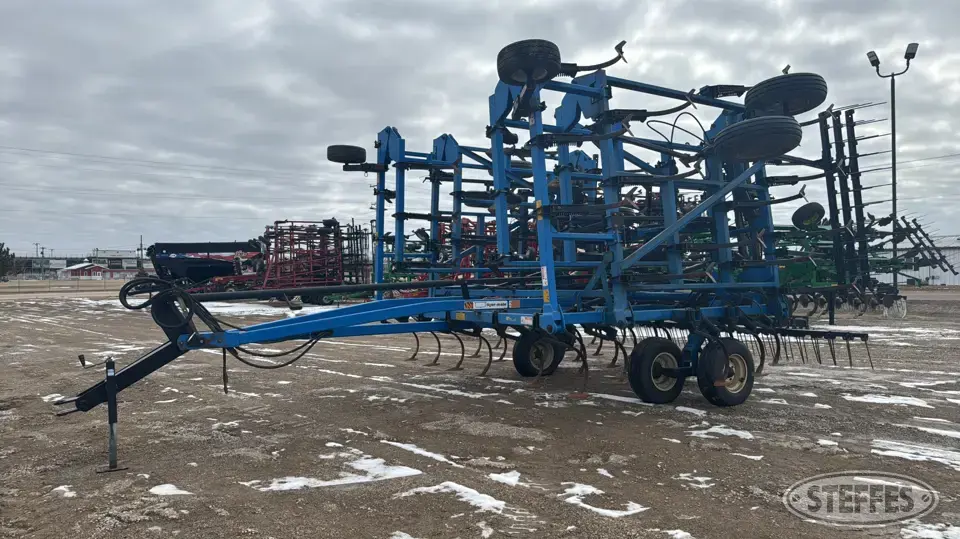 1992 DMI Tiger-Mate Field Cultivator