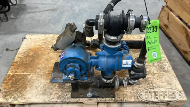 2022 John Blue fertilizer pump
