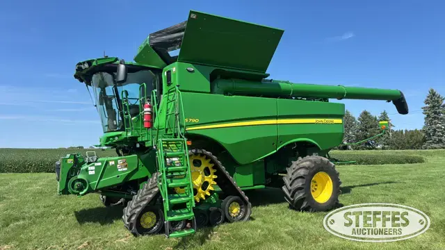2023 John Deere S790