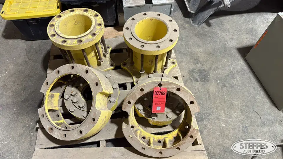 John Deere wheel extensions & hubs Tractor Part
