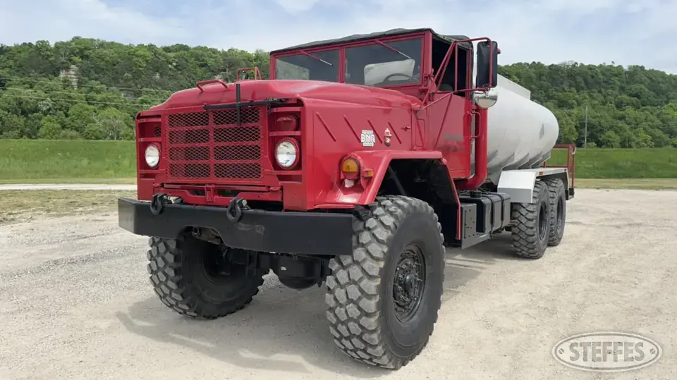 1986 AM General M944A1 Tank Truck