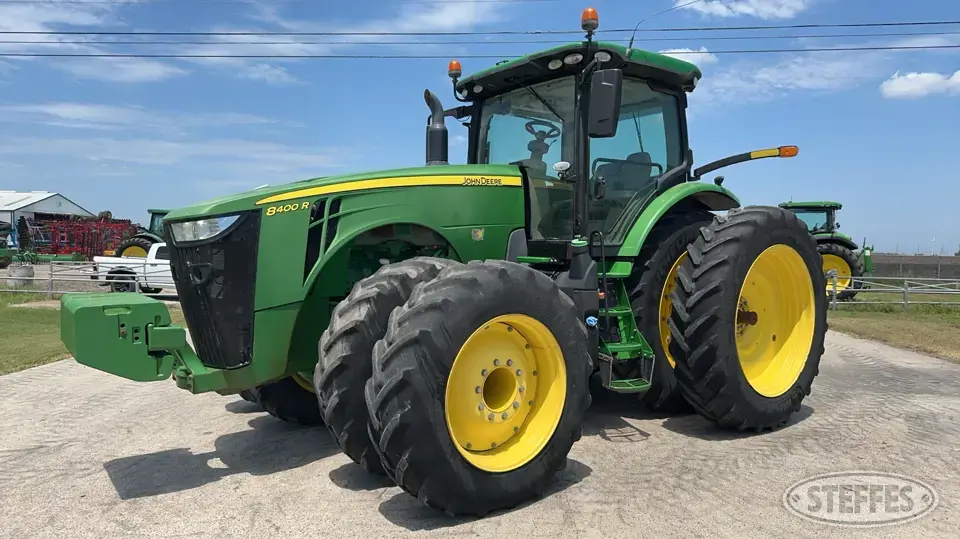2019 John Deere 8400R MFWD Tractor