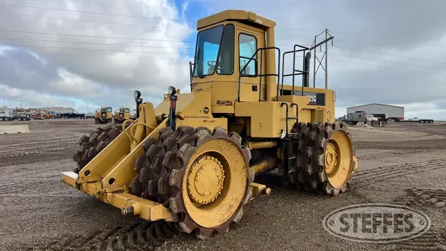 1980 CAT 825C