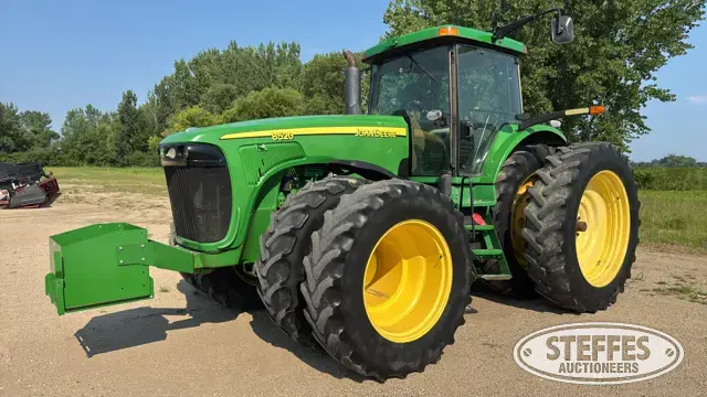 2002 John Deere 8520