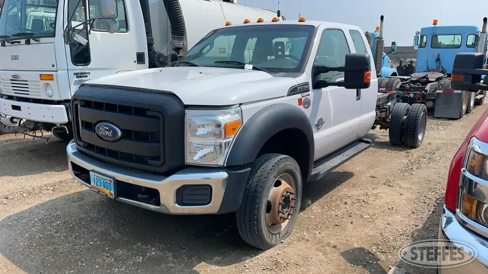 2014 Ford F-550 Cab and Chassis Truck