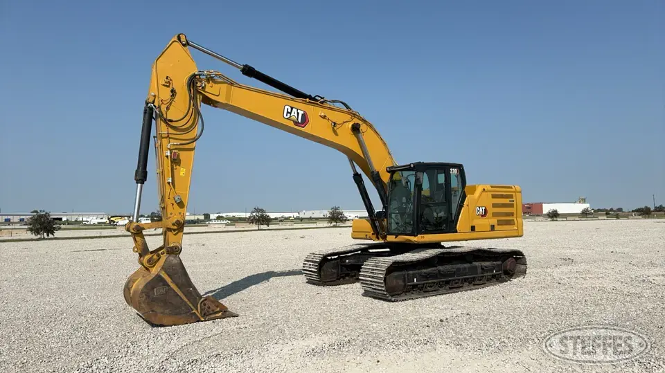 2021 CAT 330 Excavator