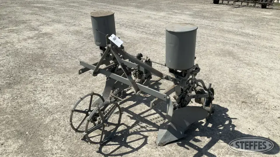 Ferguson DO-21 Less Than 12 Row Planter
