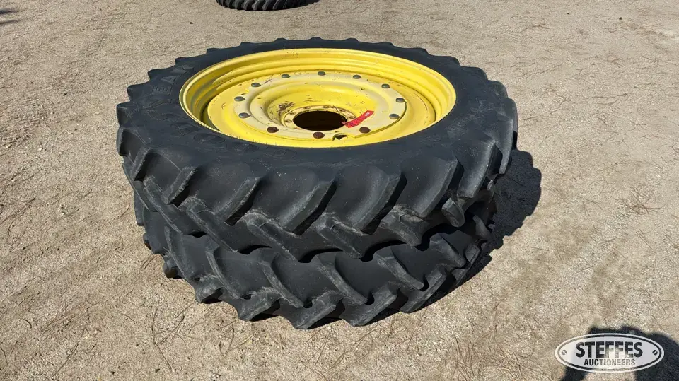 (2) Goodyear DT800 380/90R50 tires Tractor-Implement Tire