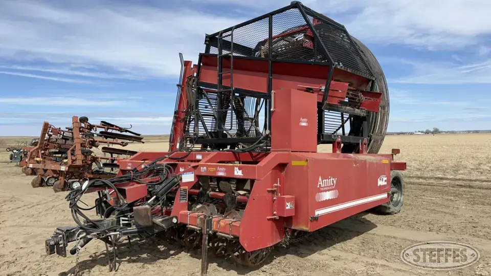 Amity R996 Sugarbeet Harvester