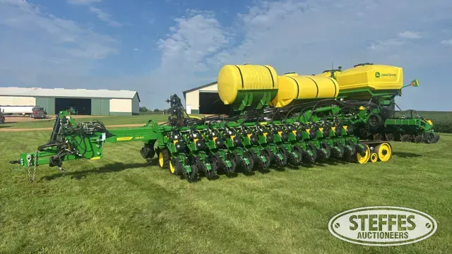 2022 John Deere DB60
