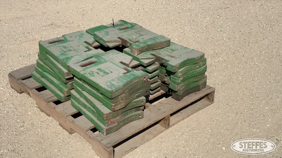 (25) International suitcase weights Tractor Part