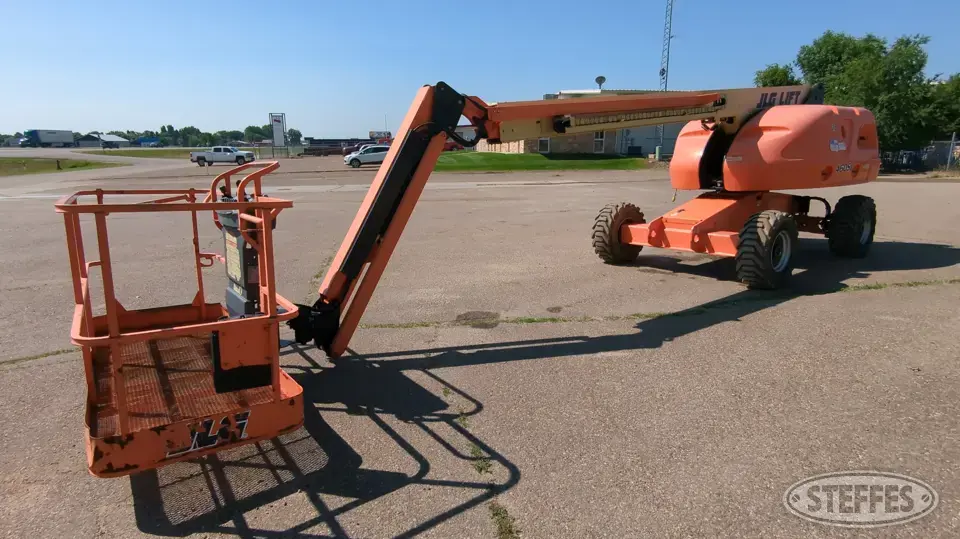 2013 JLG 460SJ Boom Lift