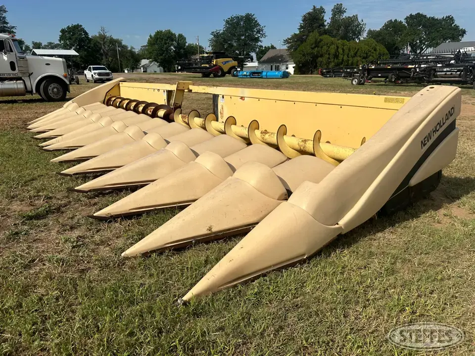 1998 New Holland 996 Corn Head