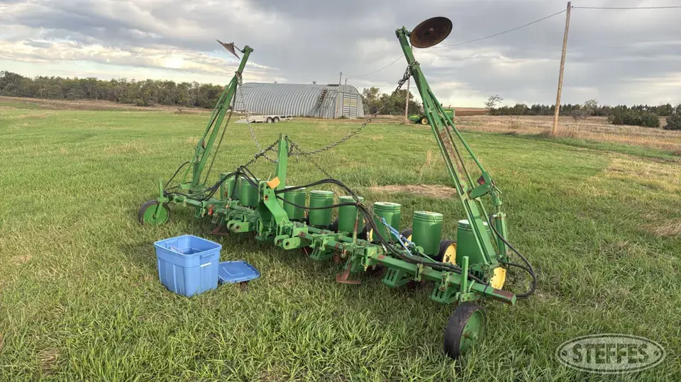 John Deere 71 Less Than 12 Row Planter