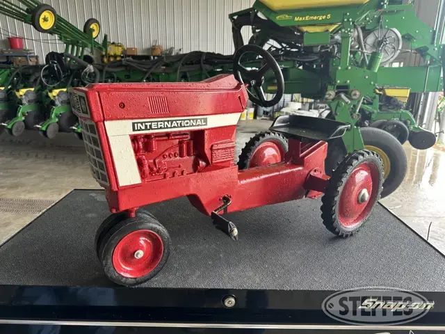 Ertl 66 Series