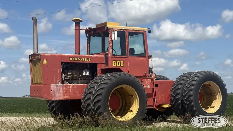 1974 Versatile 800 4WD Tractor