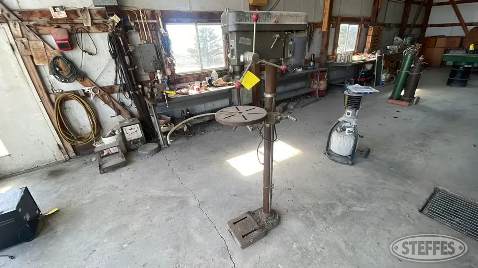 Duracraft FM-1617 Power Tool
