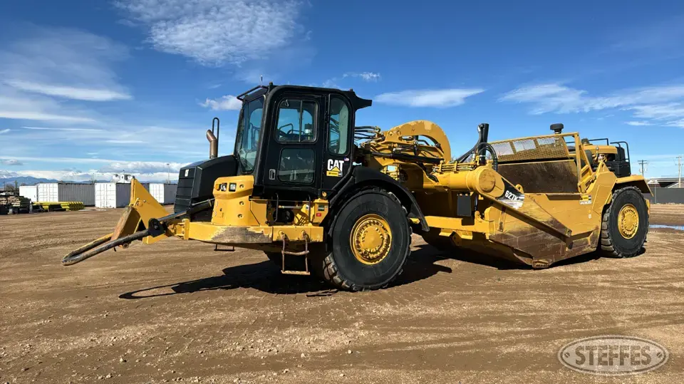 2015 CAT 627K Motor Scraper