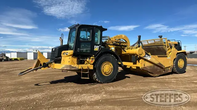 2015 CAT 627K
