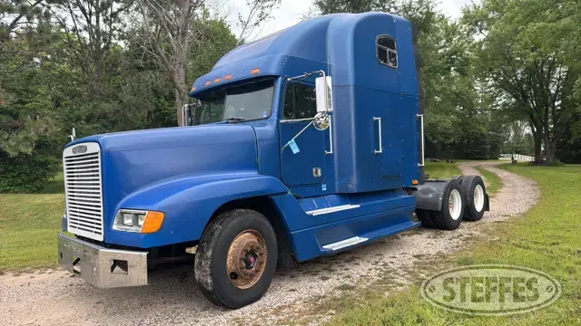 1996 Freightliner FLD120
