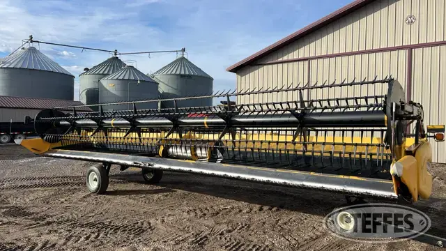 2013 New Holland 880CF-35