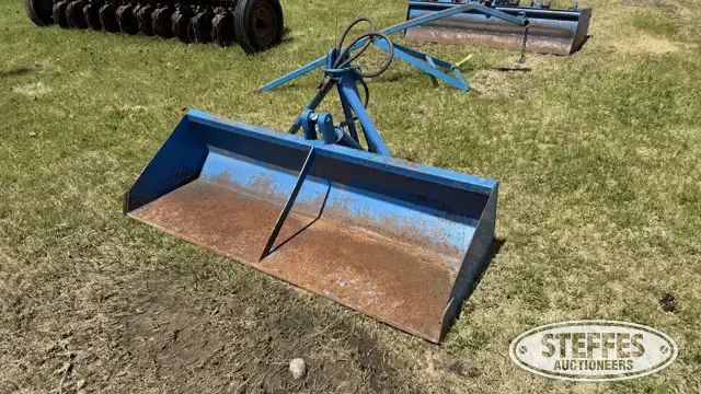 Ford 3 pt. hyd. loader bucket