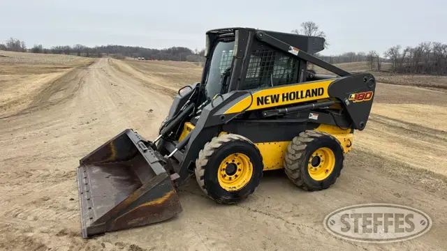 2010 New Holland L180