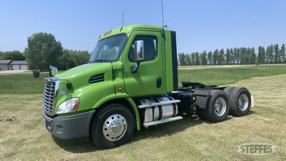 2017 Freightliner Cascadia Conventional Truck without Sleeper