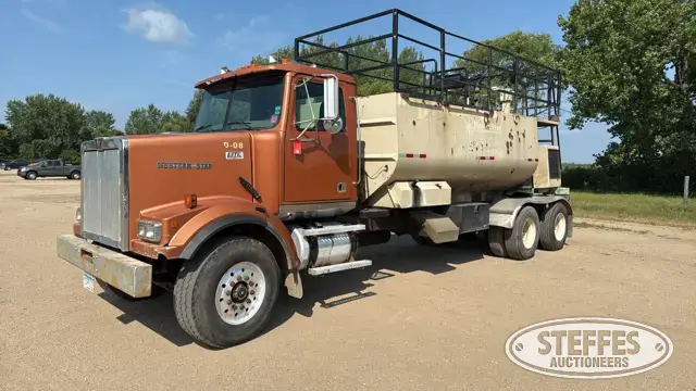 2004 Western Star 4900