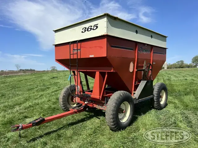 1995 Demco 365