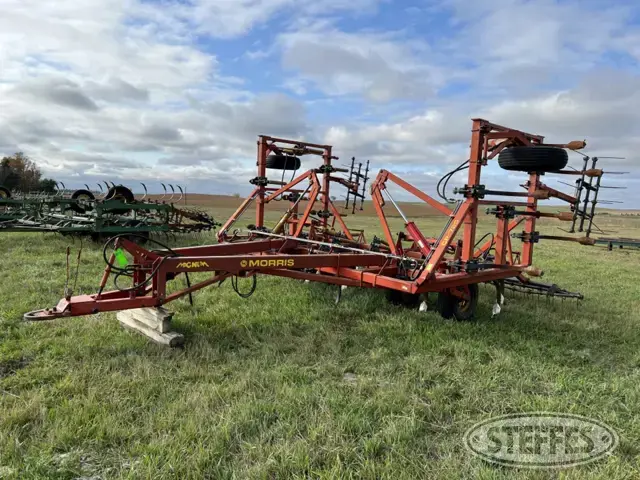 Morris Magnum CP725