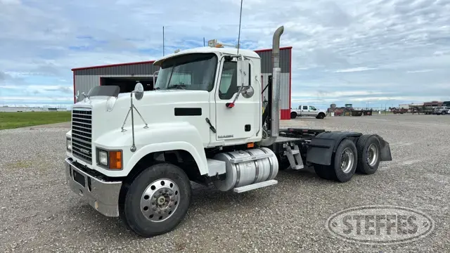 2008 Mack CHU613
