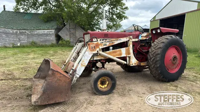 1996 Farmall 656