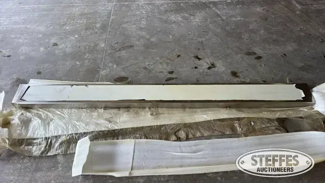 Kenworth tank truck rear bumper