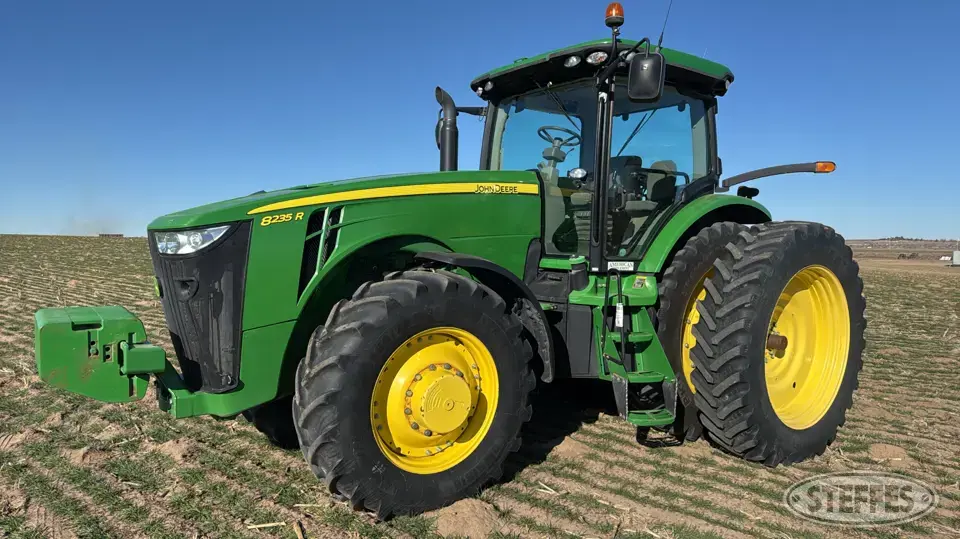 2013 John Deere 8235R MFWD Tractor