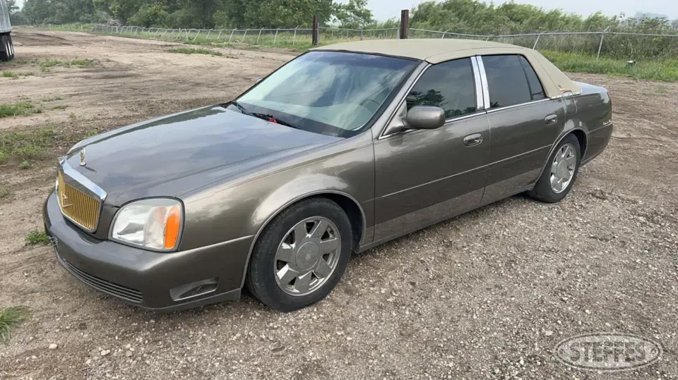 2000 Cadillac De Ville Car