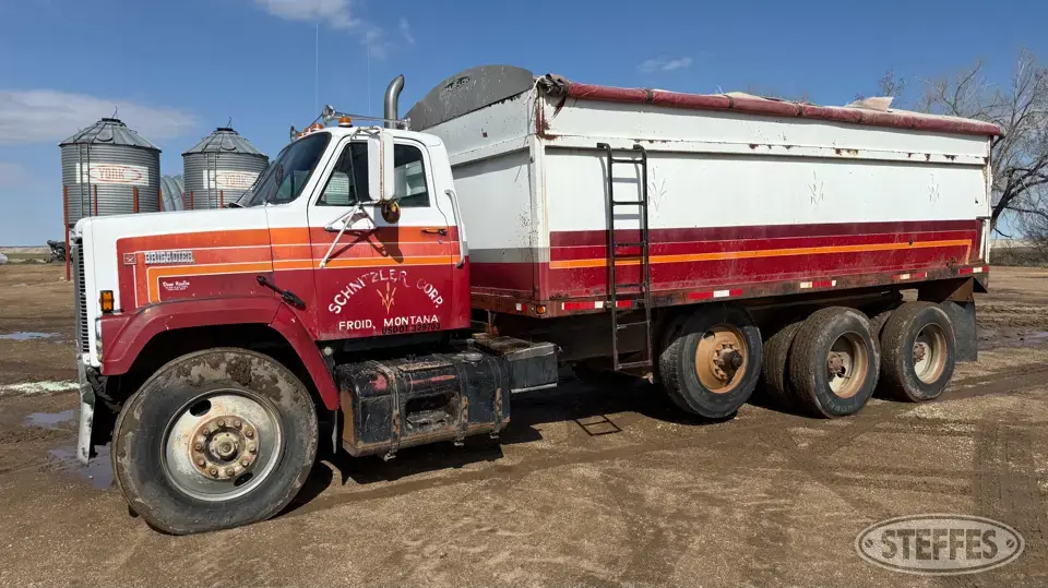 1985 GMC Brigadier Tri-Axle Boxed Truck