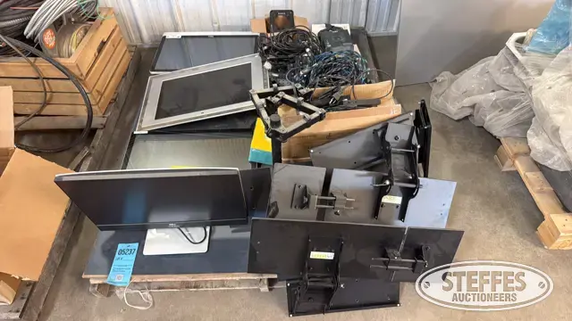 (4) Desktop computers