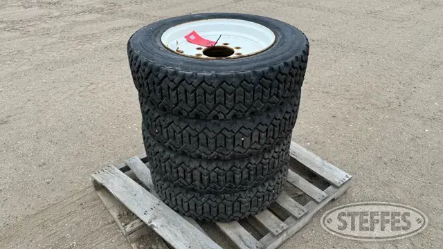 (4) Hankook 225/70R19.5 Tires