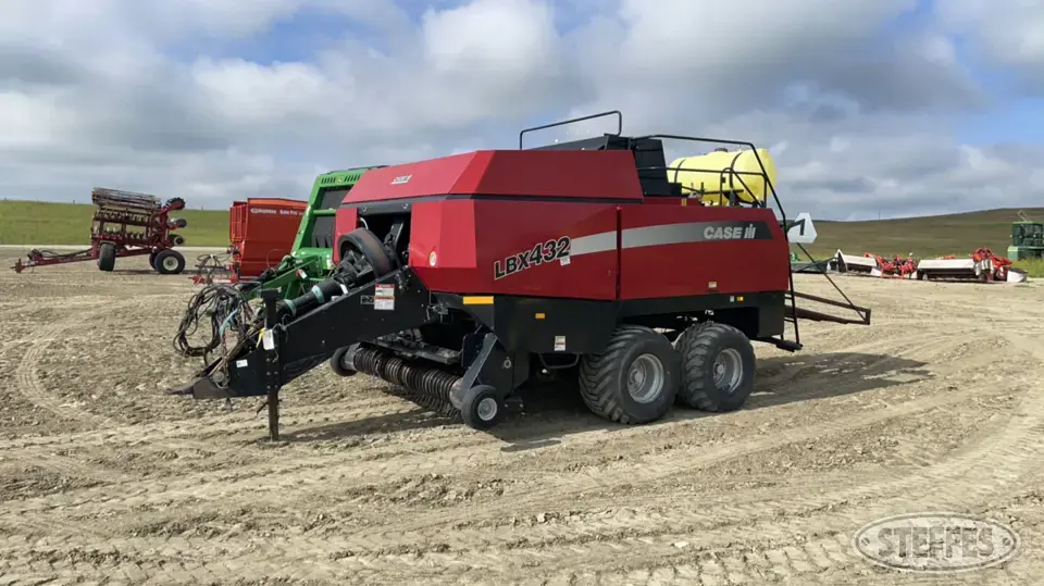 2008 Case IH LBX432 Square Baler