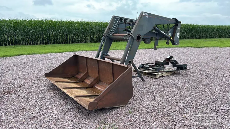 Allied 795 Tractor Loaders and Attachment