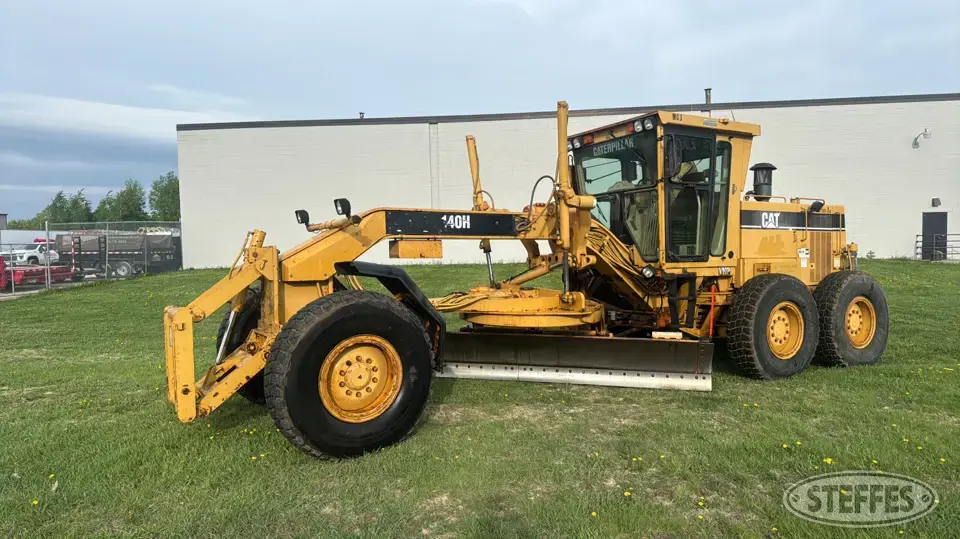2002 CAT 140H Motor Grader